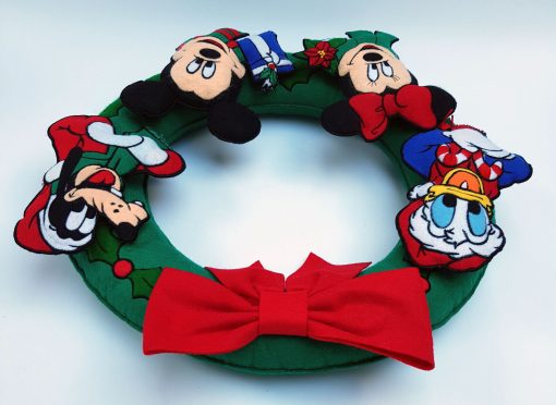 Disney Mickey & Minnie Mouse, Donald Duck Goofy Felt Fabric Christmas Wreath Decoration