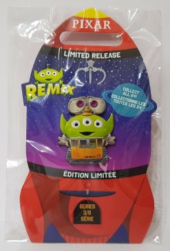 Disney Store Alien Remix Wall-e Pin Trading Badge