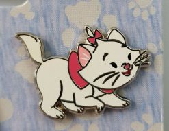 Disney Store Aristocats Marie Pin Trading Badge