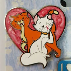 Disney Store Aristocats O'Malley & Duchess Cat Pin Trading Badge