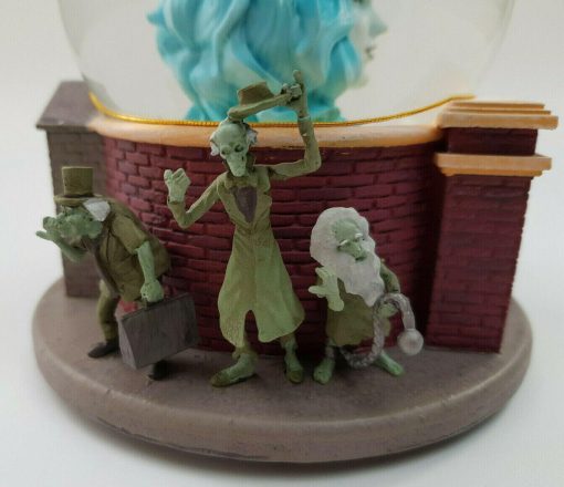 Disney Store Haunted Mansion Madame Leota Snow Globe Crystal Ball