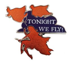 Disney Store Hocus Pocus Tonight We Fly Mystery Pin Trading Badge