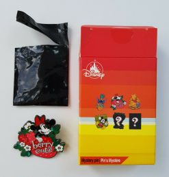 Disney Store Mystery Food Minnie Mouse Berry Cute Pin Trading Badge