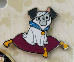 Disney Store Pocahontas Percy On Cushion Dog Collection Pin Trading Badge