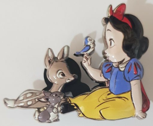 Disney Store Snow White Animators Series 2 Mystery Pin Trading Badge