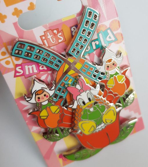 Disneyland Paris Daisy Duck It's A Small World Pin Trading Badge