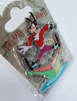 Disneyland Paris Goofy Captain Hook Peter Pans Flight Pin Trading Badge