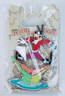 Disneyland Paris Goofy Captain Hook Peter Pans Flight Pin Trading Badge