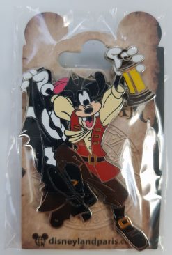 Disneyland Paris Goofy Pirates Of The Caribbean Pin Trading Badge