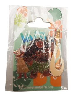 Disneyland Paris Moana Maui Pua & Hei Hei Pin Trading Badge