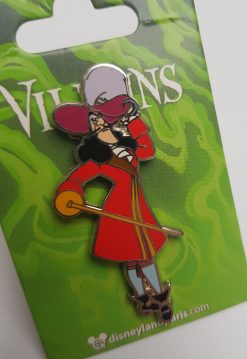 Disneyland Paris Peter Pan Captain Hook Pin Trading Badge