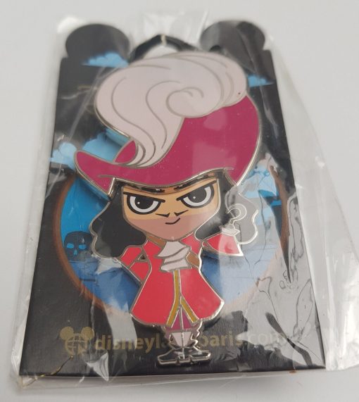 Disneyland Paris Peter Pan Cute Captain Hook Pin Trading Badge