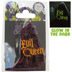 Disneyland Paris Snow White & The 7 Dwarfs Evil Queen Glow In The Dark Pin Trading Badge