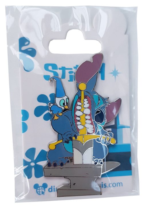 Disneyland Paris Stitch Sword In The Stone Pin Trading Badge